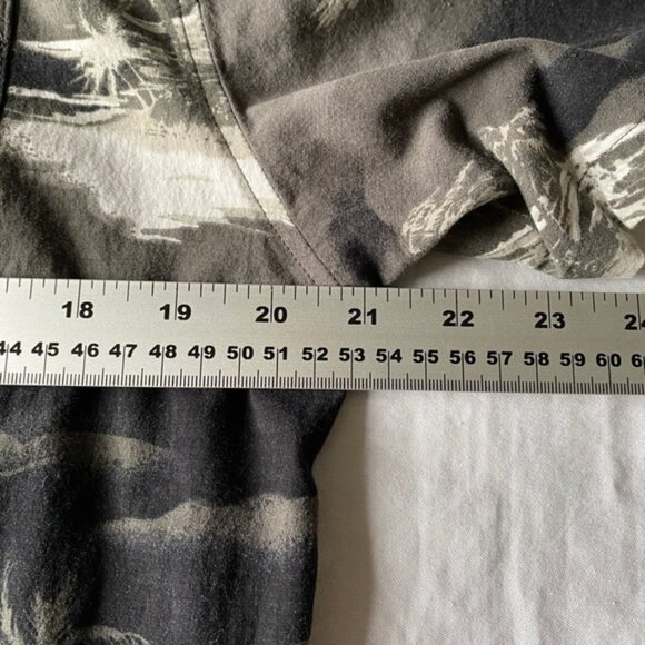 EXP Short Sleeve Tropical Island Men's Gray Button Up Shirt Size Medium - Picture 5 of 6